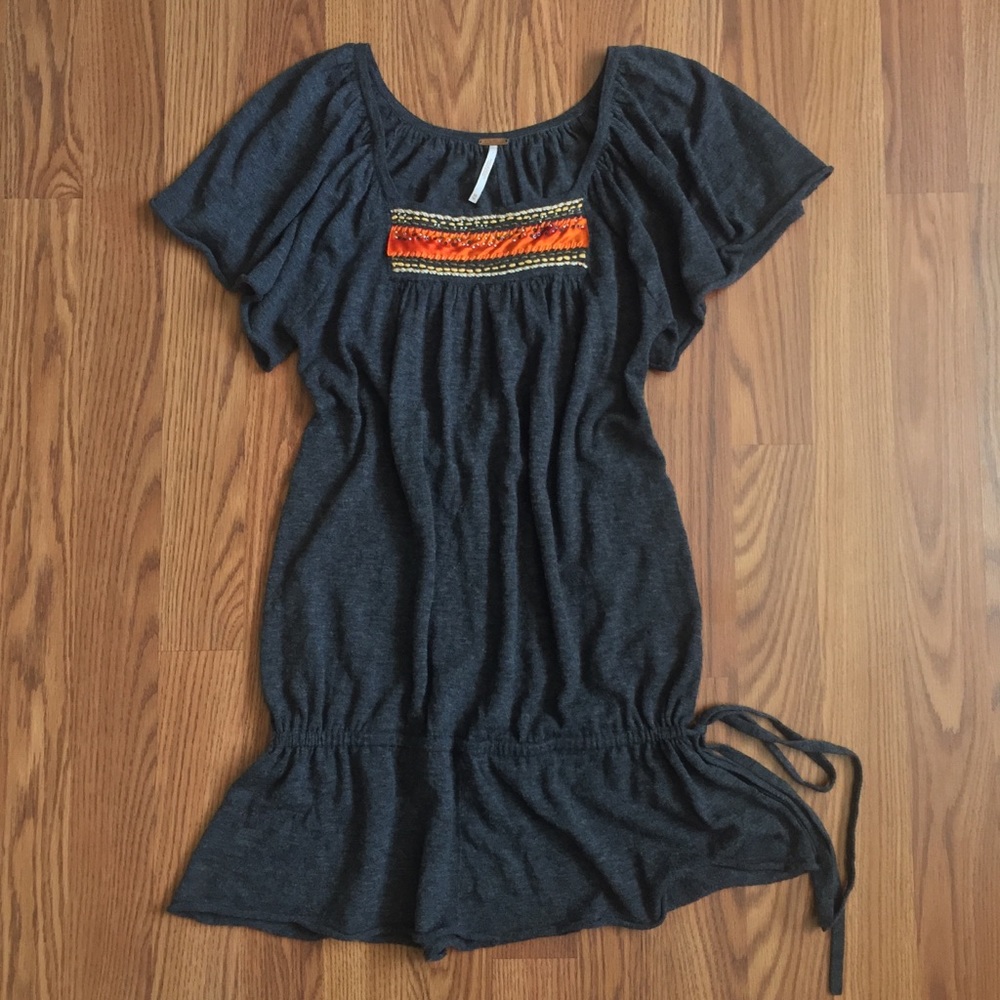 Free People • Boho Chic Embroidered Flutter Tunic - Picture 2 of 9